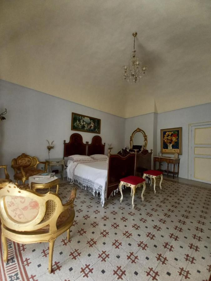 Suite 120 Noto Exteriér fotografie
