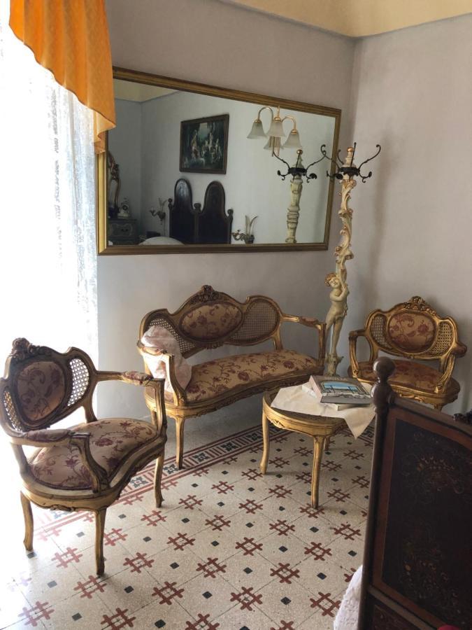 Suite 120 Noto Exteriér fotografie