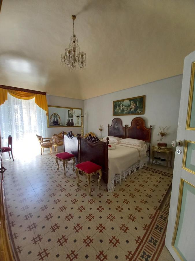 Suite 120 Noto Exteriér fotografie