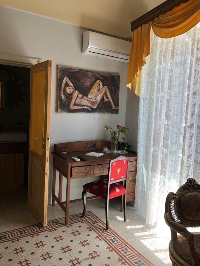Suite 120 Noto Exteriér fotografie
