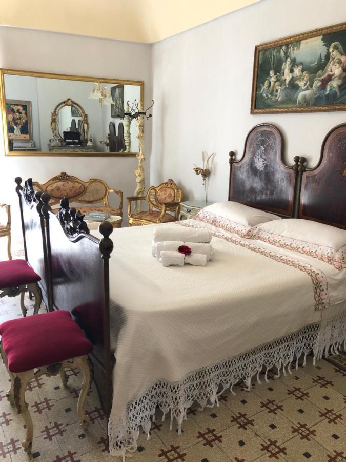 Suite 120 Noto Exteriér fotografie